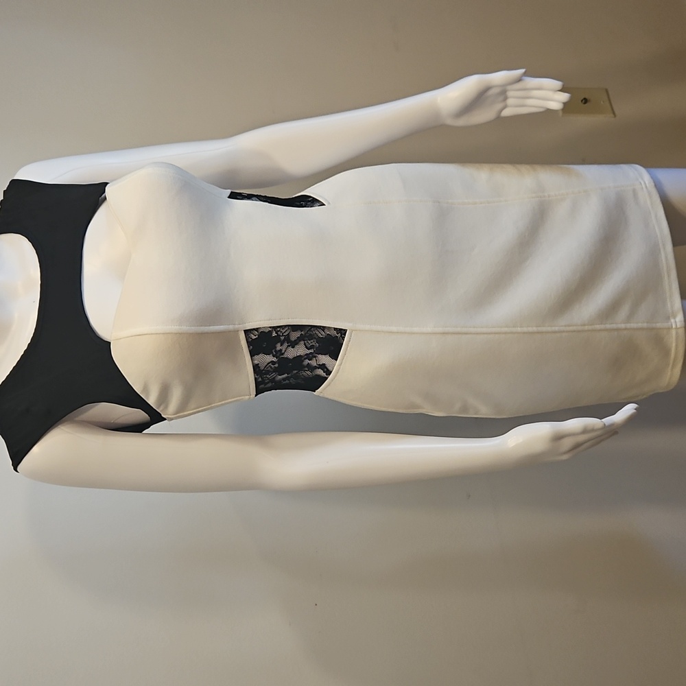 Ark & Co Black and White Sheath Dress With Open Back And Lace Detailing
